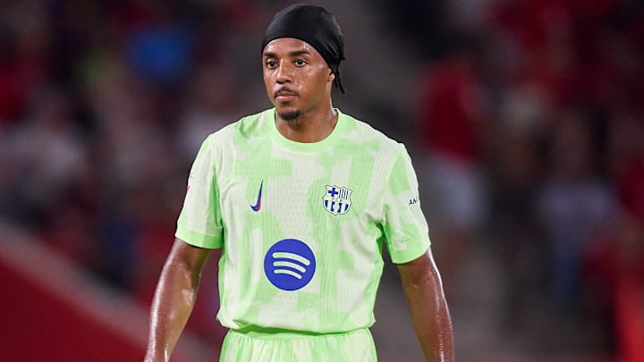 Jules Koundé est remplaçant avec le Barça. Jules Koundé est remplaçant avec le Barça.