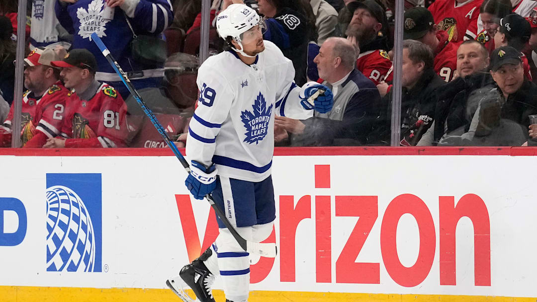 Toronto Maple Leafs v Chicago Blackhawks