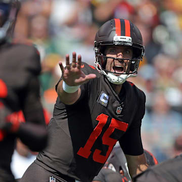 Cleveland Browns quarterback Joe Flacco (15) shouts to wide receiver Isaiah Bond (16) during the first half of an NFL football game at Huntington Bank Field, Sept. 21, 2025, in Cleveland, Ohio.