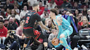 Lonzo defends his brother LaMelo.