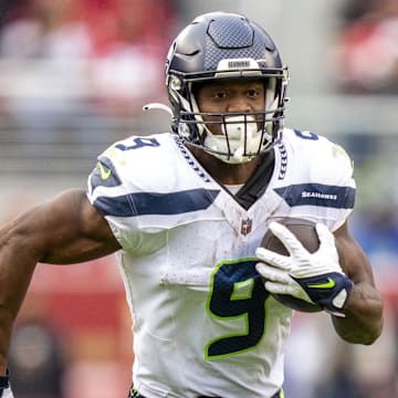 November 17, 2024; Santa Clara, California, USA; Seattle Seahawks running back Kenneth Walker III (9) runs the football against the San Francisco 49ers during the third quarter at Levi's Stadium. Mandatory Credit: Kyle Terada-Imagn Images