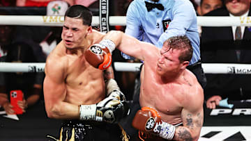 "Canelo" Álvarez derrotó a Edgar Berlanga en 12 rounds 