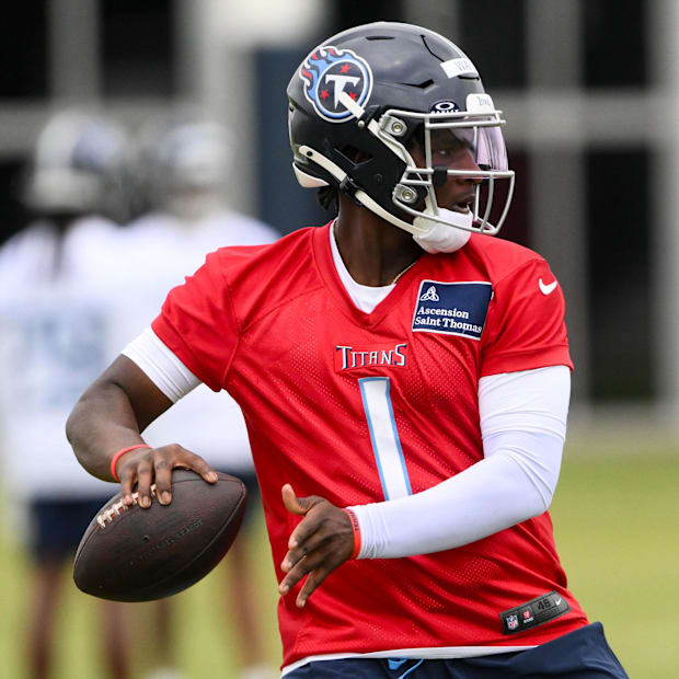 Tennessee Titans quarterback Cam Ward