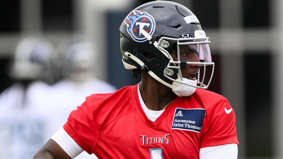 Tennessee Titans quarterback Cam Ward