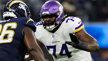 Minnesota Vikings LG Donovan Jackson