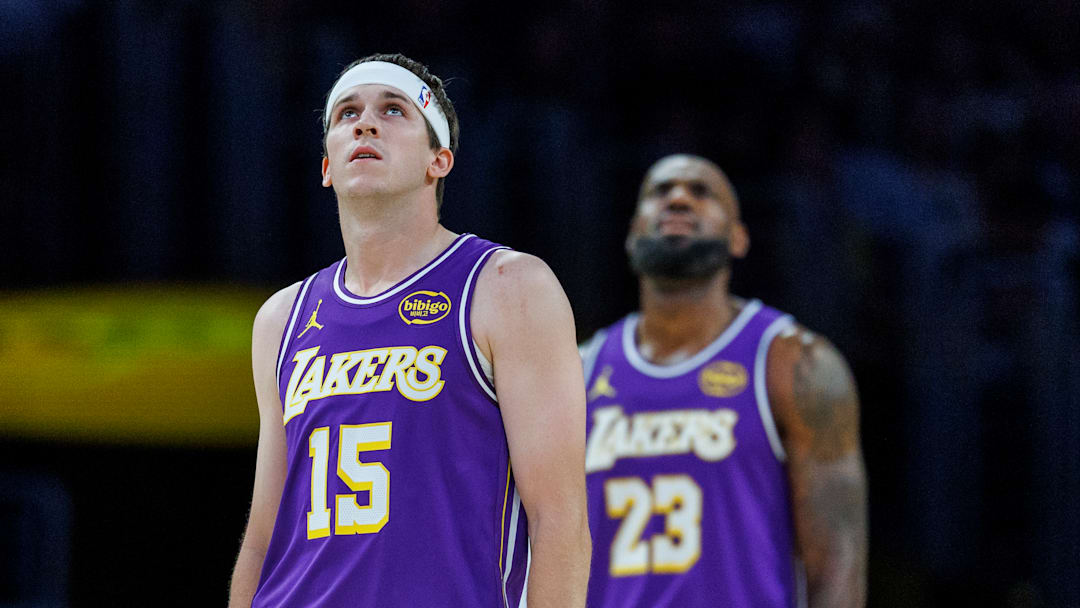 Lakers vs Spurs in Los Angeles, CA Lakers vs Spurs in Los Angeles, CA