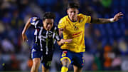 Iker Fimbres de Monterrey y el uruguayo Brian Rodríguez del América en la fase regular del Apertura 2024