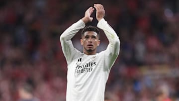 Jude Bellingham démarre titulaire.