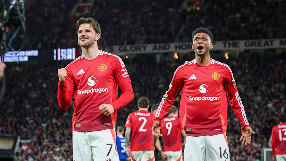 Manchester United players Mason Mount and Amad Diallo