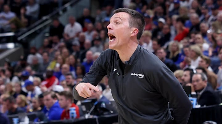 Samford Bulldogs head coach Bucky McMillan during the second half in the first round of the 2024 NCAA Tournament