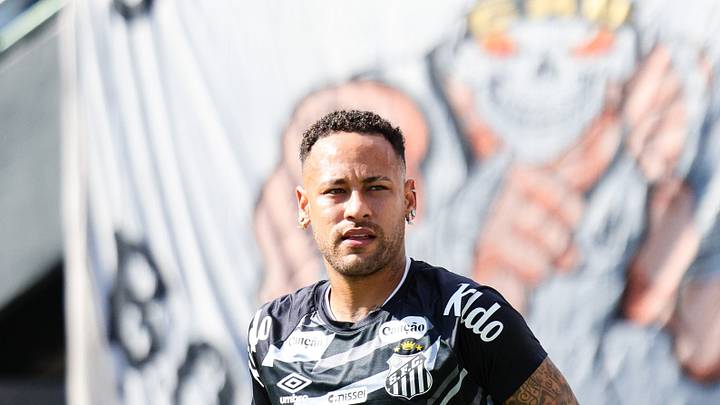 Neymar retornou ao time titular santista neste domingo, 15 Neymar retornou ao time titular santista neste domingo, 15