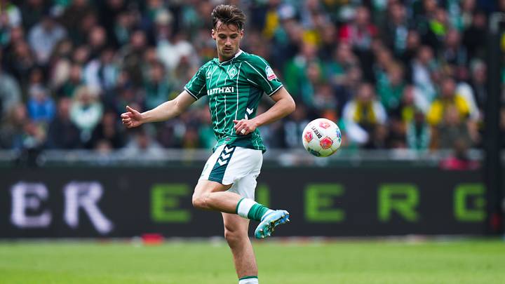 Verliert der SV Werder Bremen ihren Linksverteidiger? Verliert der SV Werder Bremen ihren Linksverteidiger?