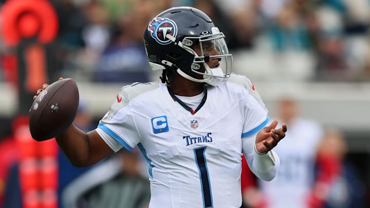 Tennessee Titans quarterback Cam Ward 