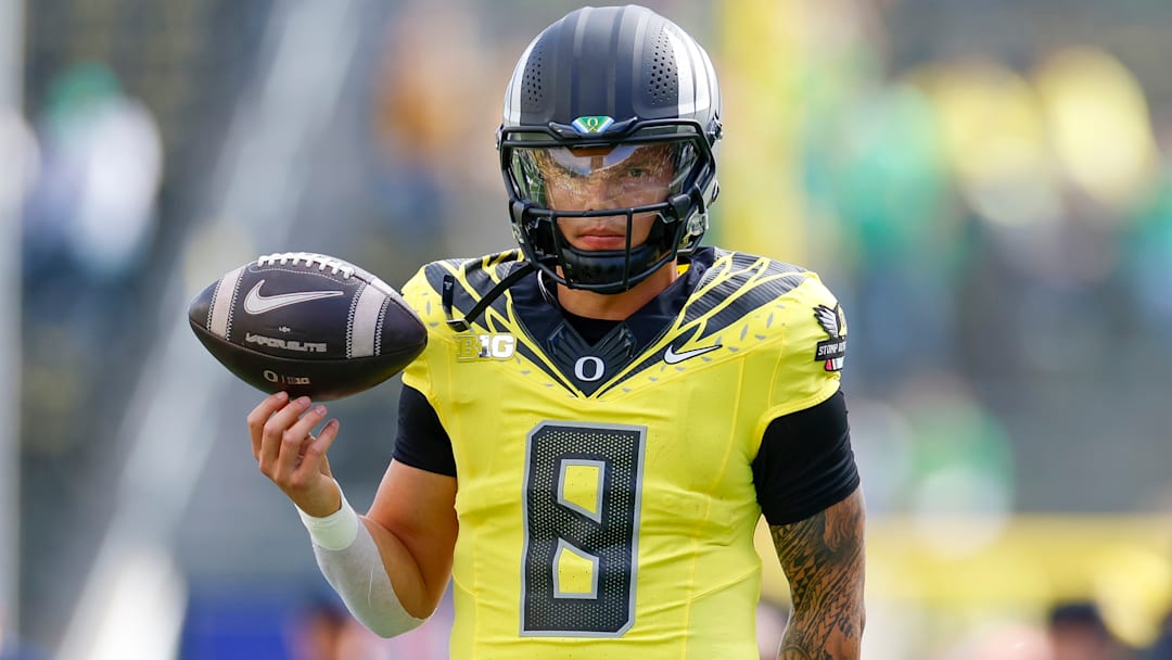 Former Oregon QB Dillon Gabriel