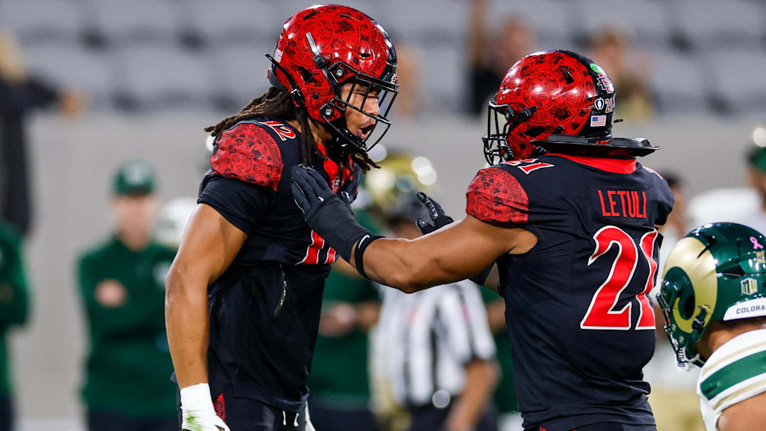 Nebraska added three transfer portal linebackers during the offseason. Owen Chambliss (6-foot-3, 230-lbs), Dexter Foster (6-foot-3, 235-lbs), and Will Hawthorne (6-foot-2, 225-lbs) are all noticeably bigger bodies than the Huskers had last fall. 