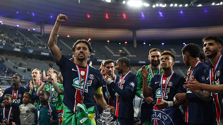 Capitão, o brasileiro Marquinhos pode ser o único jogador a disputar as duas finais de Champions que o PSG se classificou Capitão, o brasileiro Marquinhos pode ser o único jogador a disputar as duas finais de Champions que o PSG se classificou