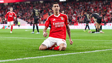 Angel Di Maria a inscrit un triplé ce samedi soir avec le Benfica Lisbonne face à Estrela.