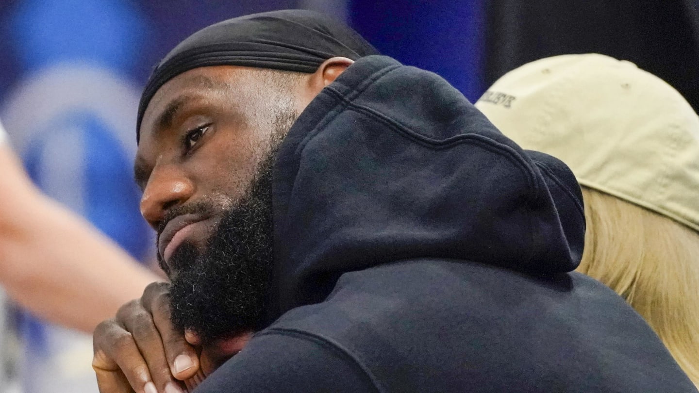 Lakers News Jj Redick Lebron James Won T Release Podcast This Week Lakers News Jj Redick Lebron James Won T Release Podcast This Week