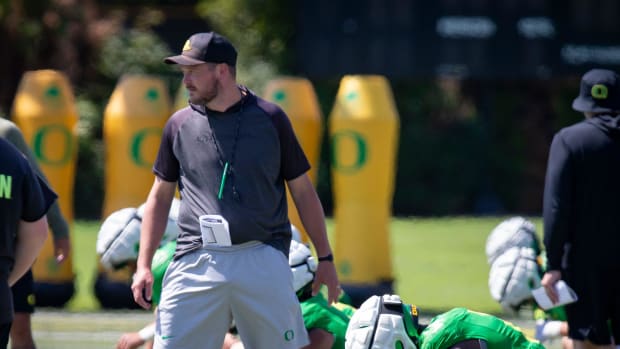 Oregon head coach Dan Lanning leads practice with the Ducks Tuesday, Aug. 13, 2024 at the Hatfield-Dowlin Complex in Eugene, 