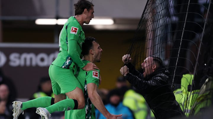 Oben auf: Borussia Mönchengladbach holte gegen St. Pauli den ersten Saisonsieg Oben auf: Borussia Mönchengladbach holte gegen St. Pauli den ersten Saisonsieg