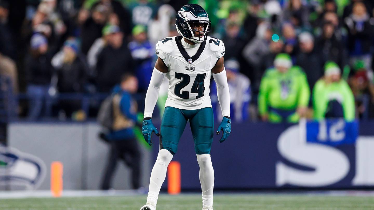 A pair of trades the Eagles could make before training camp - Vimarsana News