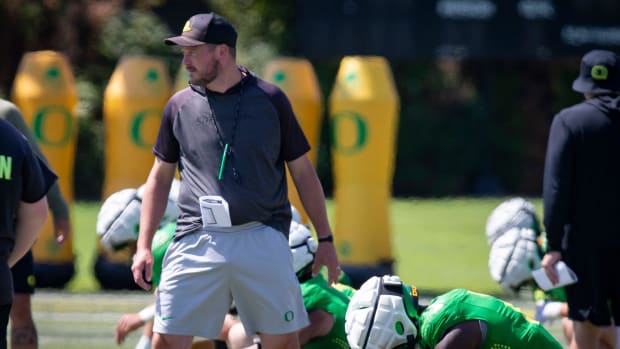 Oregon head coach Dan Lanning leads practice with the Ducks Tuesday, Aug. 13, 2024 at the Hatfield-Dowlin Complex in Eugene