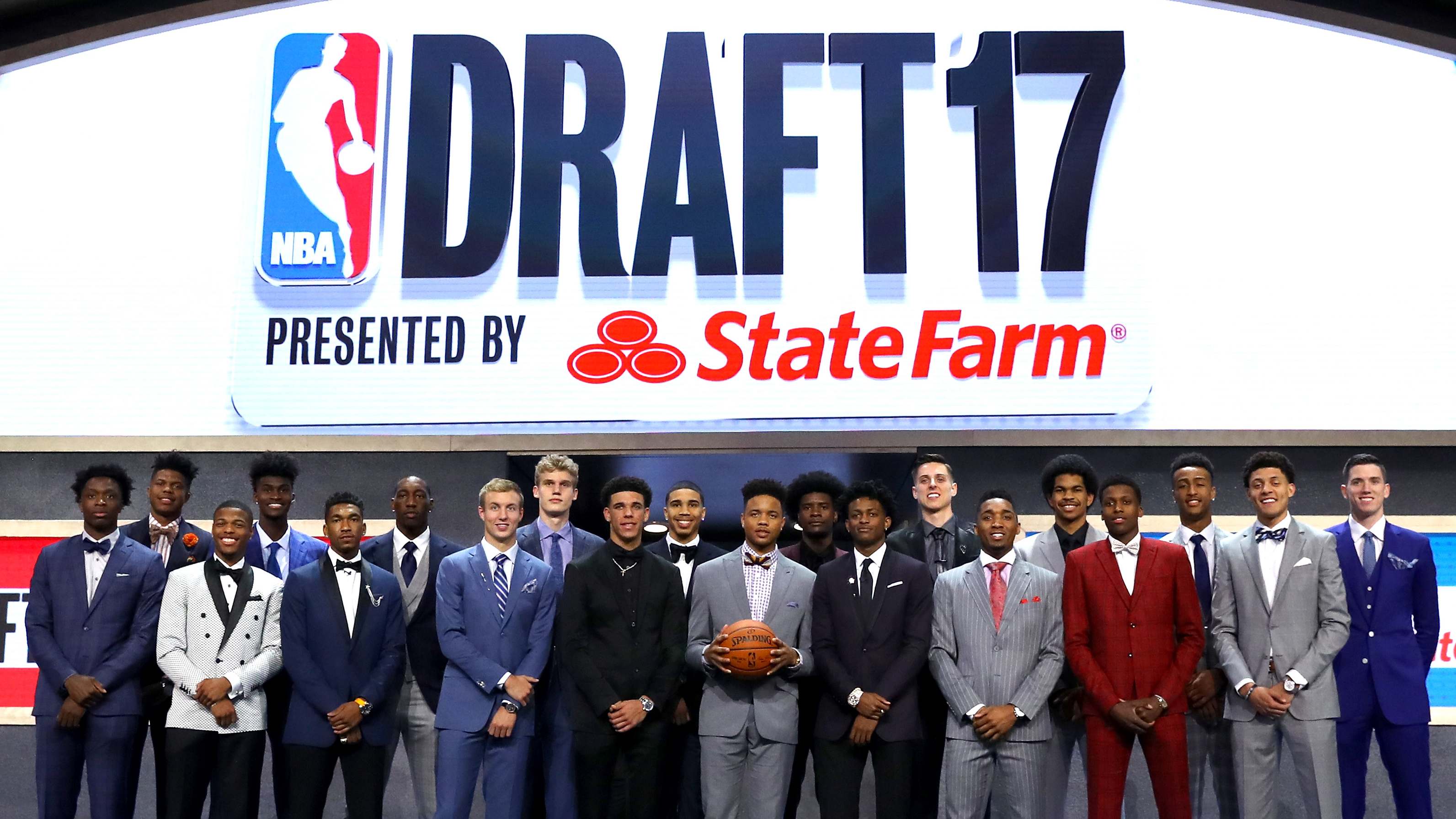 Magic Johnson calls out Jayson Tatum’s agent over Lakers’ 2017 NBA Draft snub
