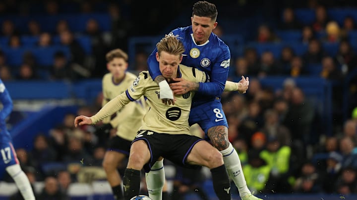 Frenkie de Jong a beaucoup subi face à l'intensité de Chelsea.