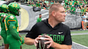 Oregon defensive coordinator Tosh Lupoi