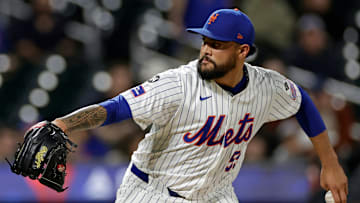 If Sean Manaea has his best stuff on Tuesday, Carlos Mendoza needs to trust him to go deep into Game 3.