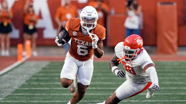 Texas Longhorns running back Christian Clark