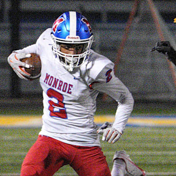 The wide receiver out of Rochester has a chance to head south to play college football