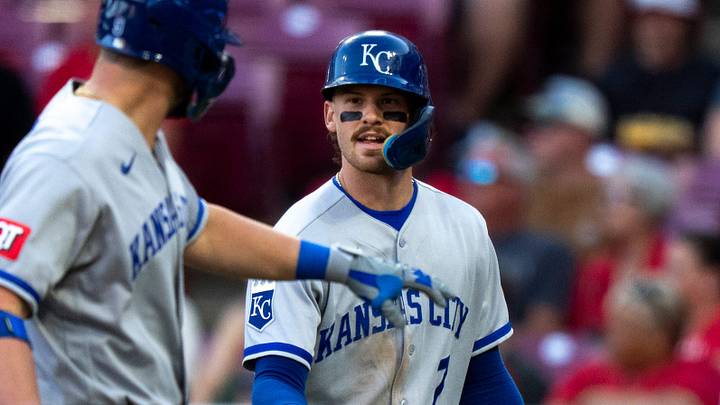 Kansas City Royals shortstop Bobby Witt Jr. (7) high fives Kansas City Royals first baseman Vinnie Pasquantino (9) in the first inning between the Kansas City Royals and Cincinnati Reds at Great American Ball Park in Cincinnati on Wednesday, June 3, 2026.