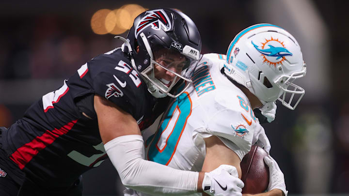 Atlanta Falcons linebacker Kaden Elliss 