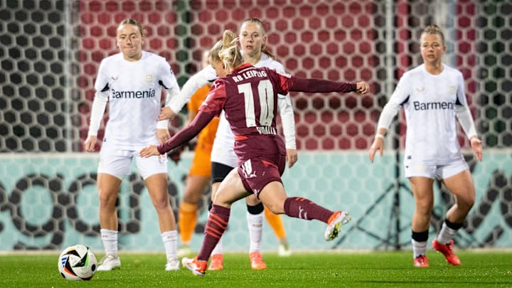 Vanessa Fudalla in Aktion - gegen ihren neuen Club Bayer Leverkusen? Vanessa Fudalla in Aktion - gegen ihren neuen Club Bayer Leverkusen?