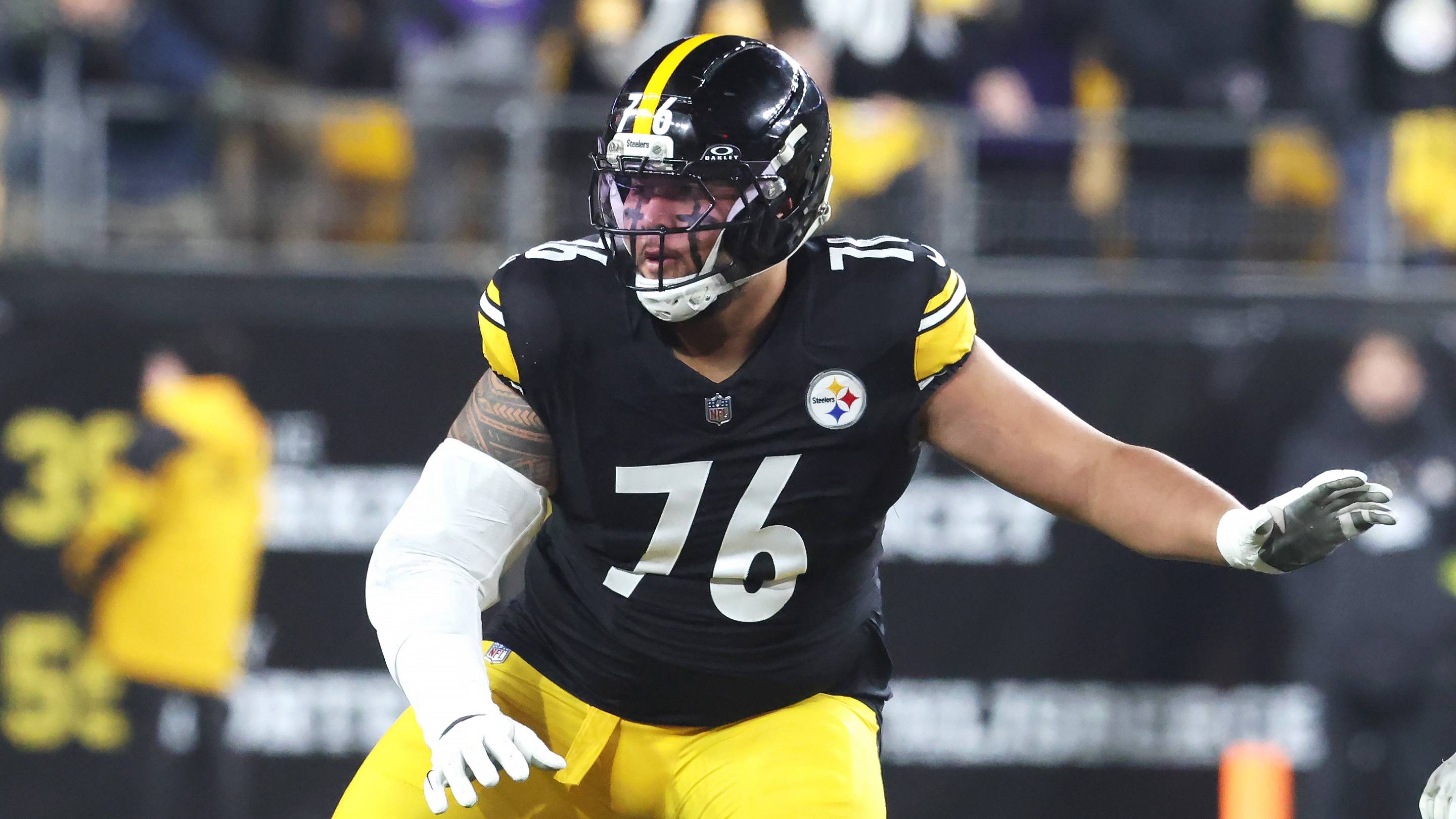 Two Steelers Offensive Starters Suffer Injuries Before Week 2