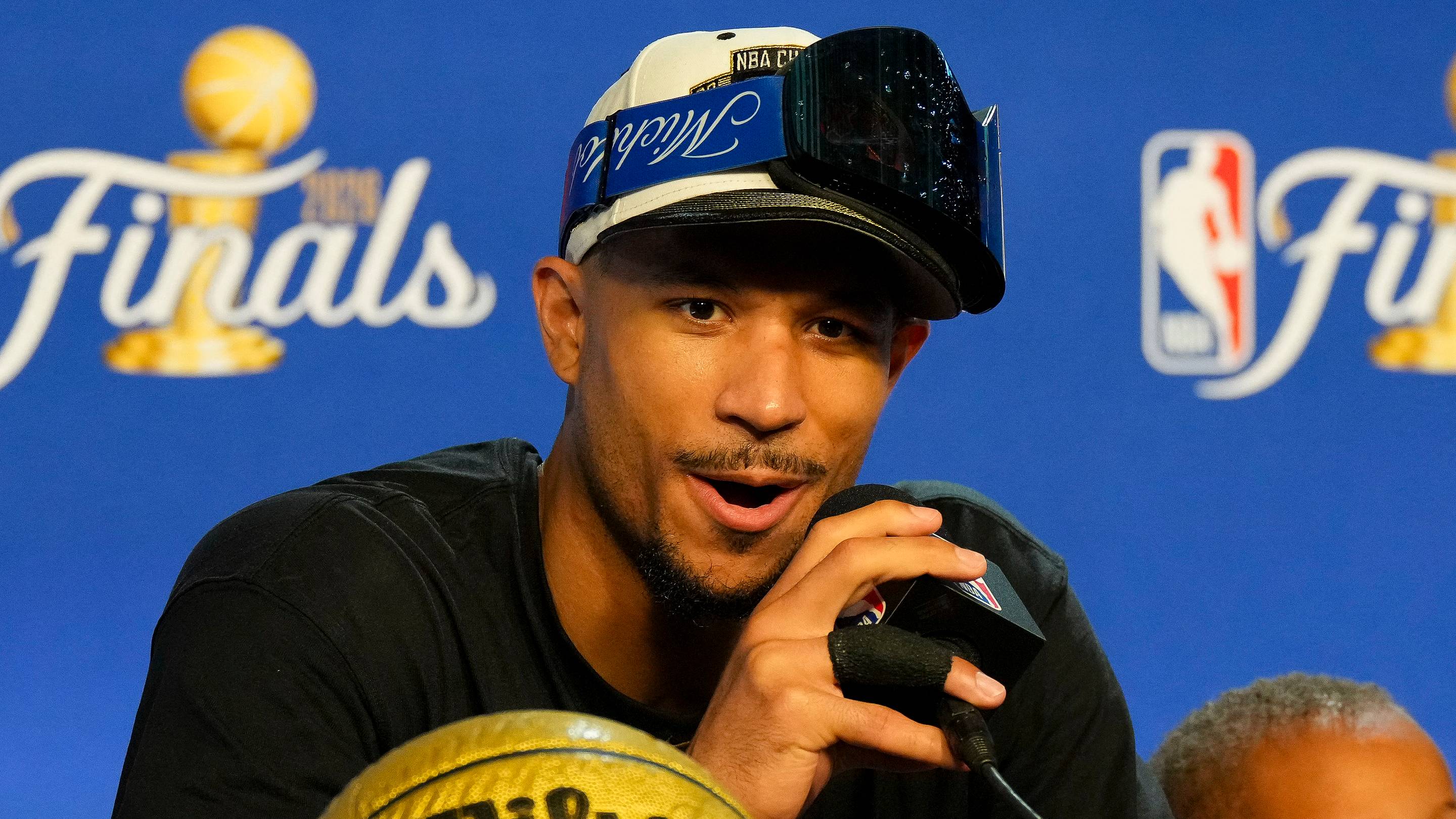 Josh Hart playing through mangled finger embodies Knicks’ grit beyond stats