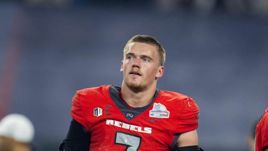 Dec 26, 2023; Phoenix, AZ, USA; UNLV Rebels linebacker Jackson Woodard (7) against the Kansas Jayhawks in the Guaranteed Rate Bowl at Chase Field. Mandatory Credit: Mark J. Rebilas-USA TODAY Sports