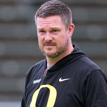 Dan Lanning and the Oregon Ducks lost one of their top recruits to a leg injury during training camp.
