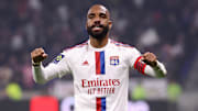 L'OL d'Alexandre Lacazette cherche à faire plaisir aux supporters avec ce maillot rétro 