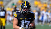 Sep 18, 2021; Iowa City, Iowa, USA; Iowa Hawkeyes running back Max White (17) in action before the game against the Kent State Golden Flashes at Kinnick Stadium. Mandatory Credit: Jeffrey Becker-Imagn Images