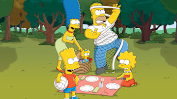 THE SIMPSONS: (L-R) Marge, Bart, Maggie, Homer and Lisa return for the 22nd season premiere airing Sunday, Sept. 26 (8:00-8:30 PM ET/PT) on THE SIMPSONS on FOX. THE SIMPSONS ª and © 2010 TTCFFC ALL RIGHTS RESERVED.
