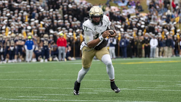 USF quarterback Byrum Brown will join coach Alex Golesh at Auburn.