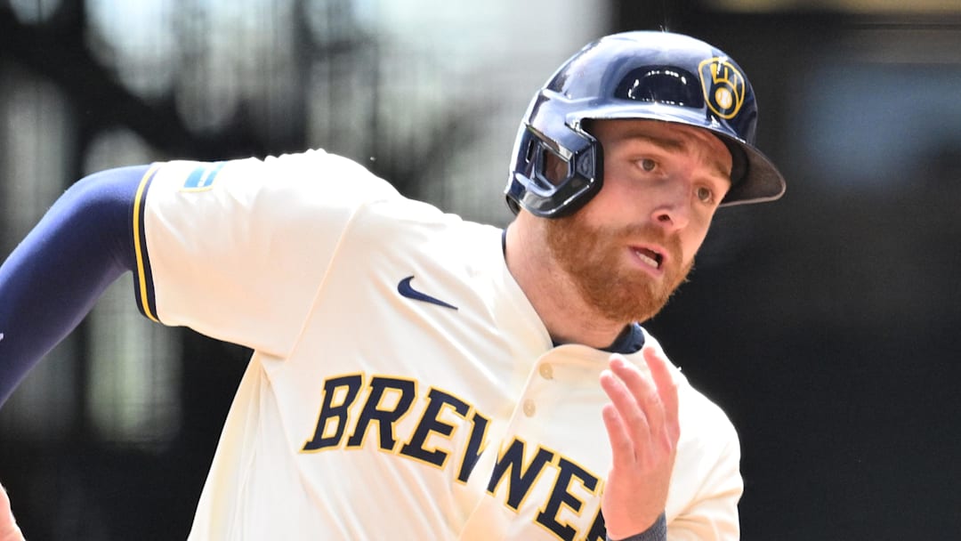 Milwaukee Brewers third baseman Oliver Dunn (15) rounds the bases against the Tampa Bay Rays at American Family Field. Milwaukee Brewers third baseman Oliver Dunn (15) rounds the bases against the Tampa Bay Rays at American Family Field.