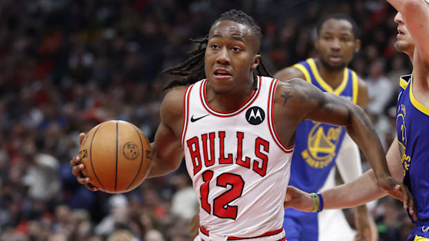 Golden State Warriors Eyeing Big Trade With Bulls: Report