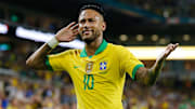 Neymar avec le Brésil