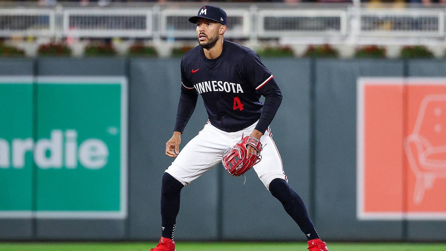 Carlos Correa leaves Friday's game vs. Tigers with injury - Vimarsana News