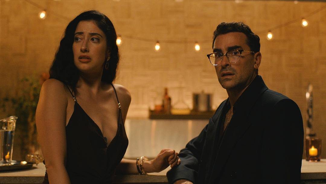 BIG MISTAKES. (L to R) Taylor Ortega as Morgan and Dan Levy as Nicky in Episode 107 of Big Mistakes. Cr. Courtesy of Netflix © 2026