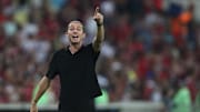 Filipe Luís assumiu o comando do Flamengo no lugar de Tite