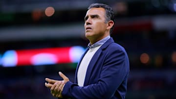 Ricardo Cadena podría continuar en Chivas